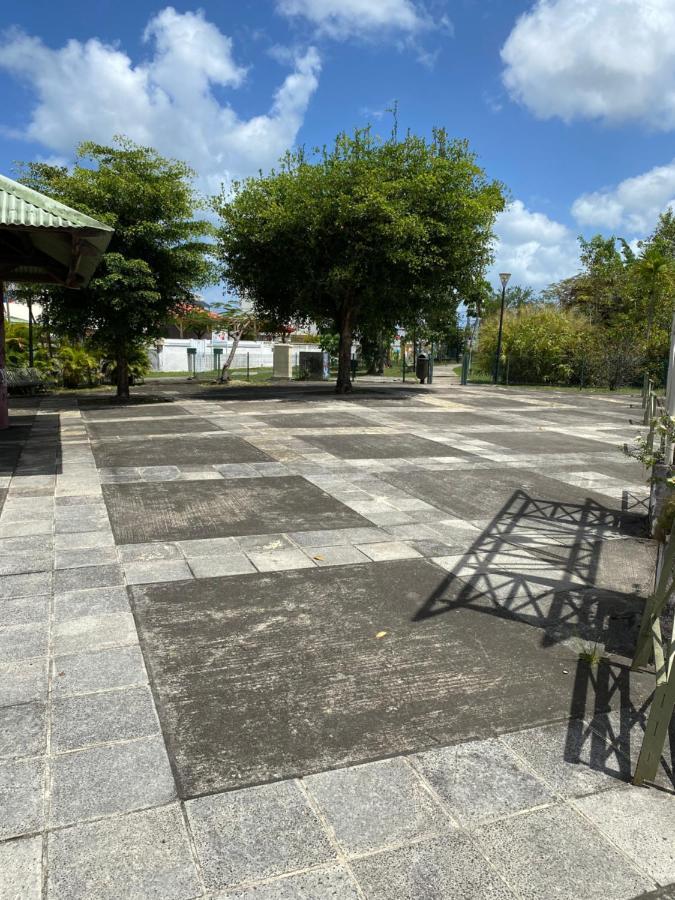 Chez Marc Les Abymes Exterior foto